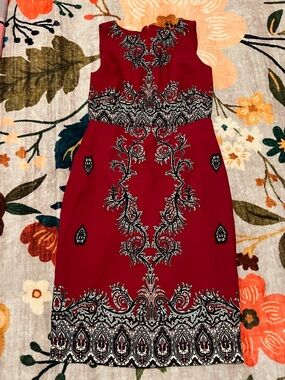 Like NEW Women's Red Embroidered Sheath Dress
